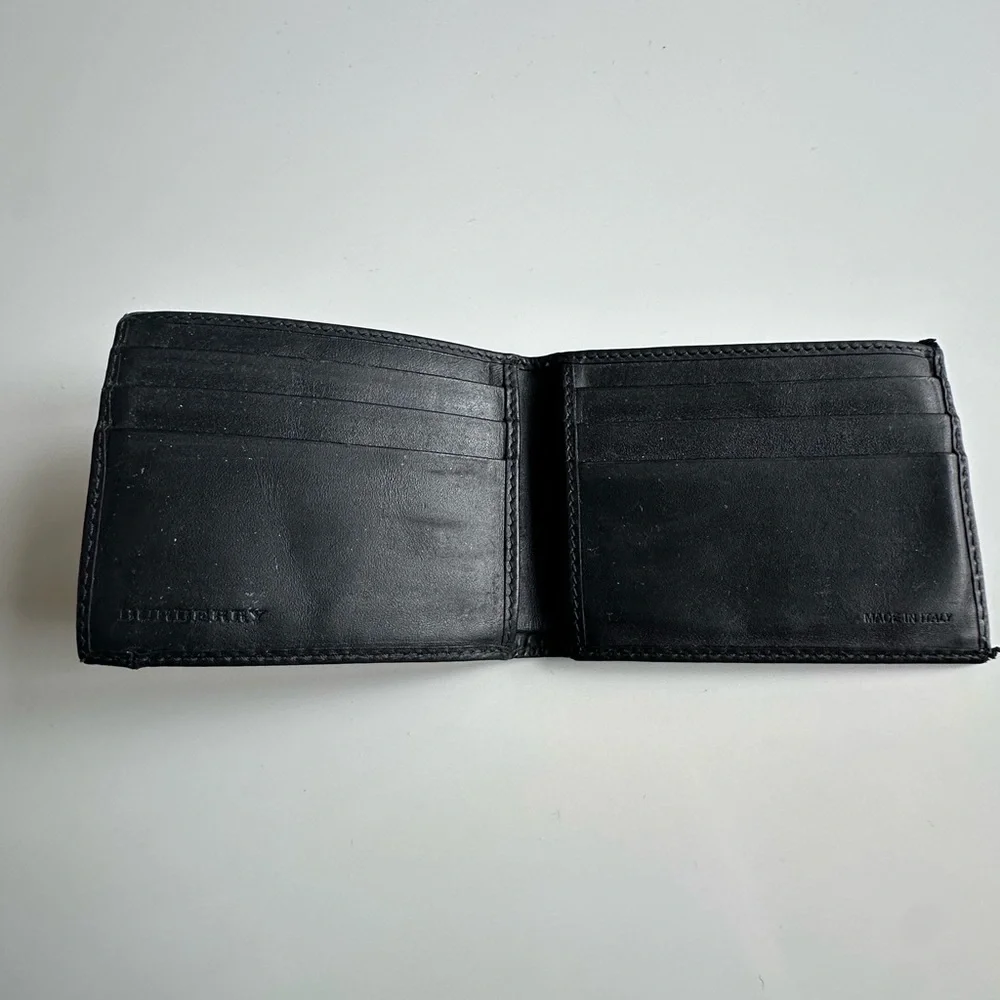 🛍️FINAL SALE🛍️ Burberry Men's Haymarket Check Coated Canvas Bifold Wallet - Picture 6 of 9